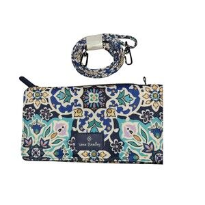 NEW Vera Bradley Wallet Quilted Crossbody, Lisbon Medallion Cool Print